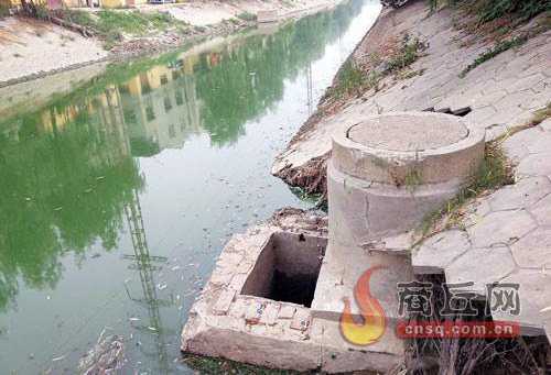 梁园区：暴雨过后 污水未再流入万堤河中