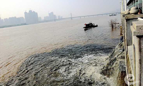 长沙城区污水直排湘江？环保部门调查回应疑惑