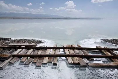 青海研制出盐湖卤水标准物质 