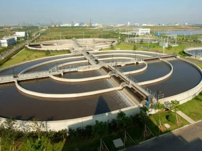 城镇污水处理厂节能减碳实现路径与技术探讨