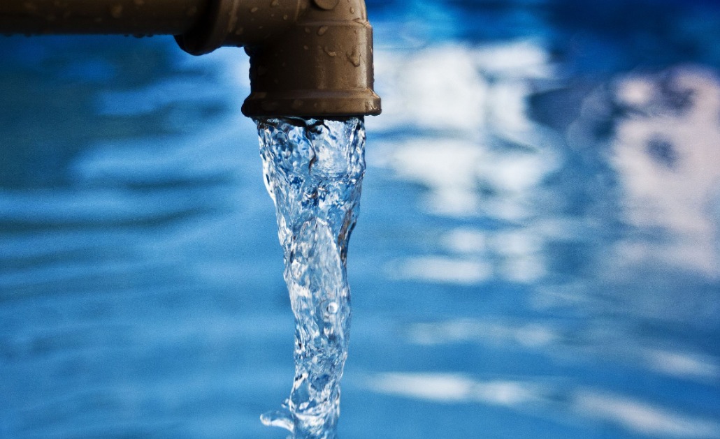 二次供水流量预测模型的构建和应用