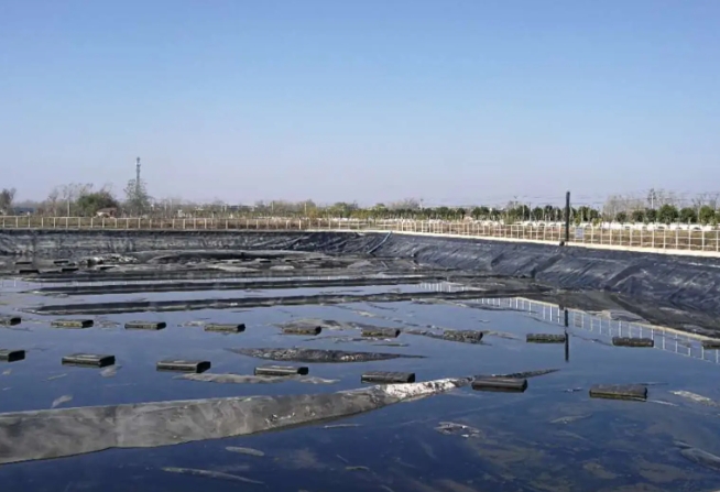 精馏脱氮处理垃圾填埋场渗滤液工程案例